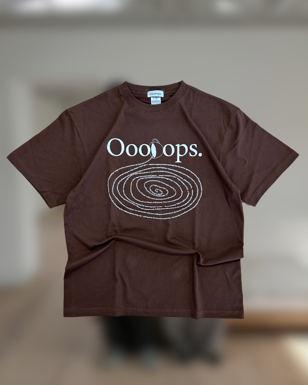Brown)Spilling coffee tee – Ooooops.