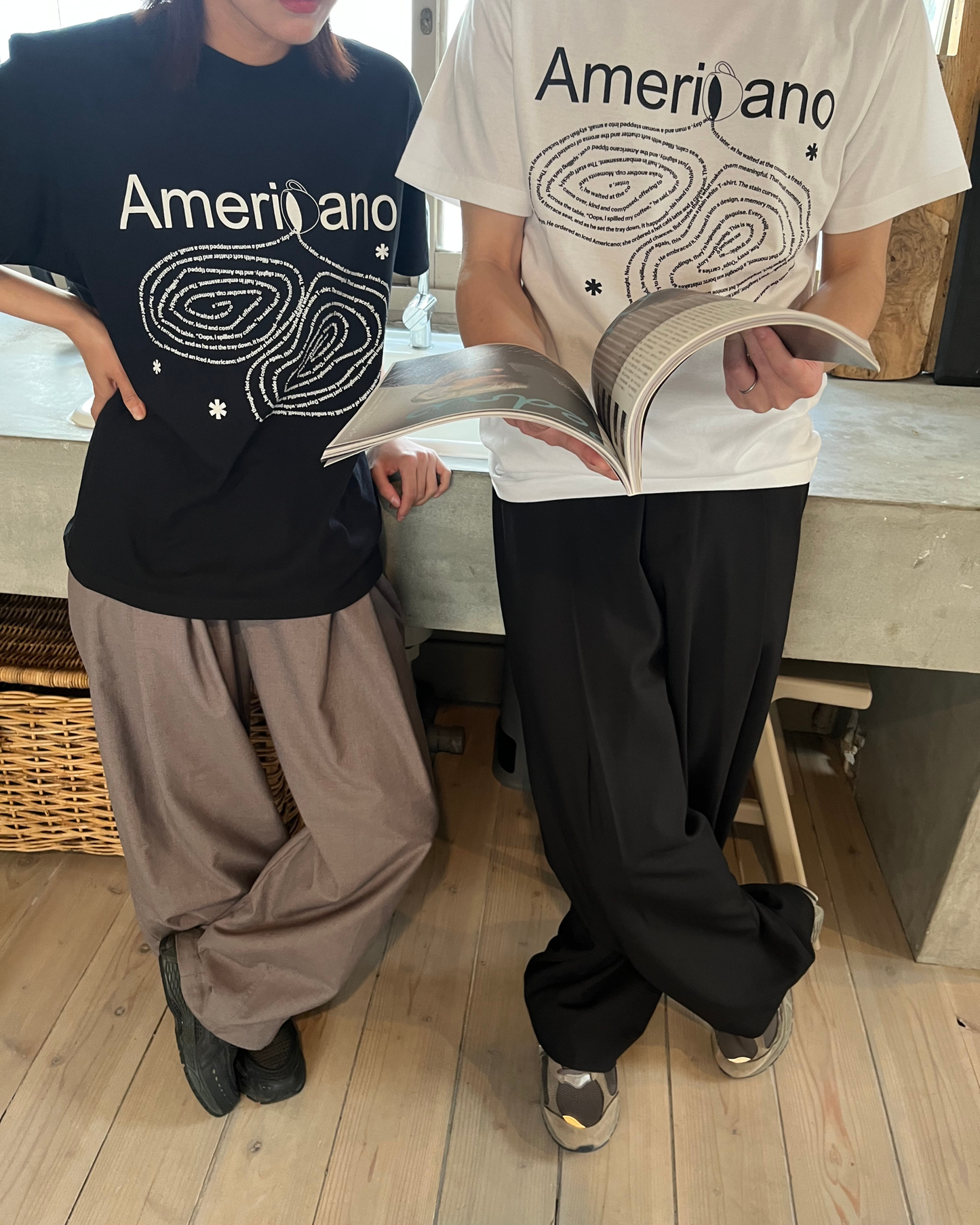 Black)Americano spilling tee