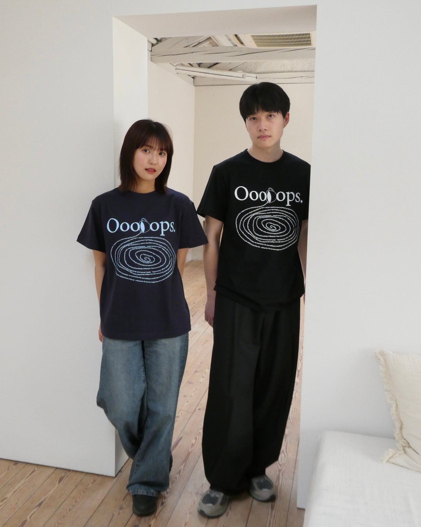 Black)Spilling coffee tee