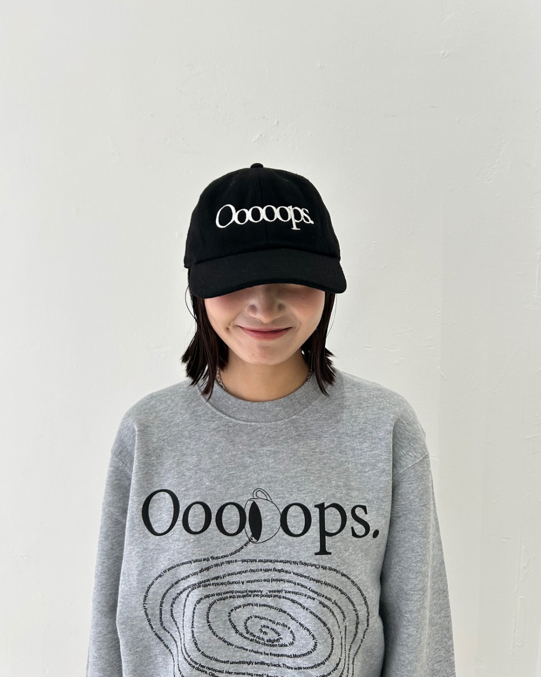 Black)Ooooops logo cap