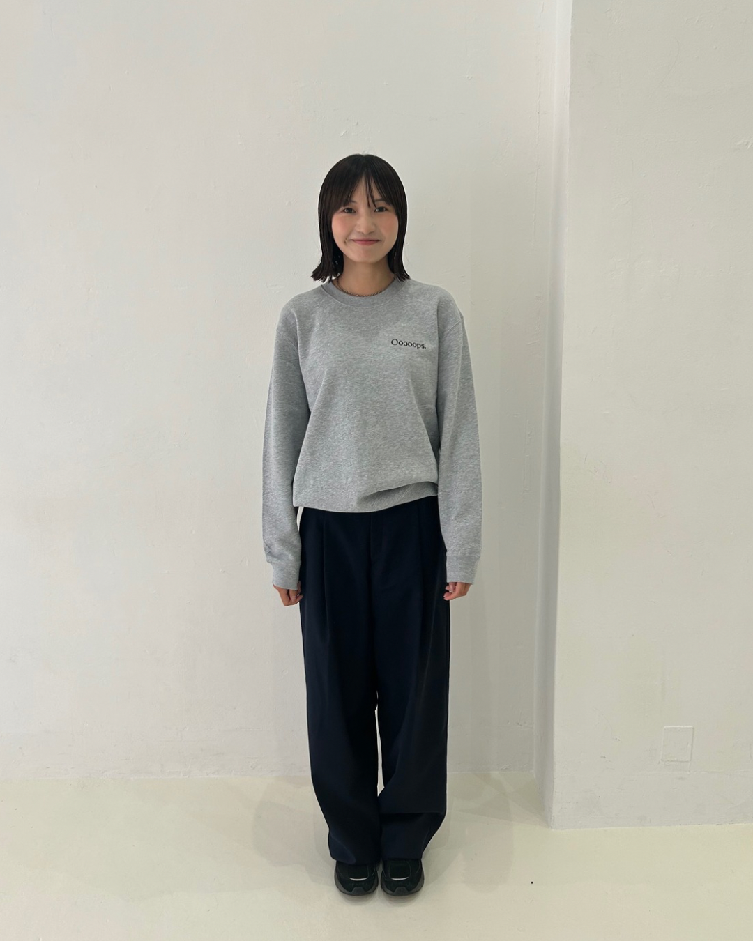 Gray)Ooooops logo sweat