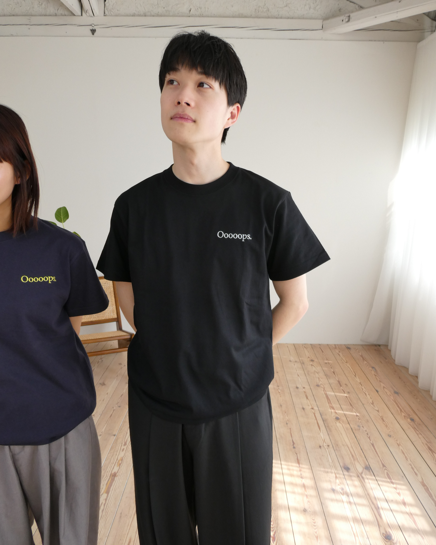 Black)Ooooops logo tee