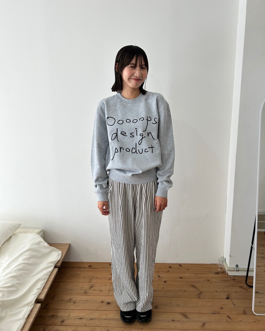 Gray)Ooooops handwritten sweat