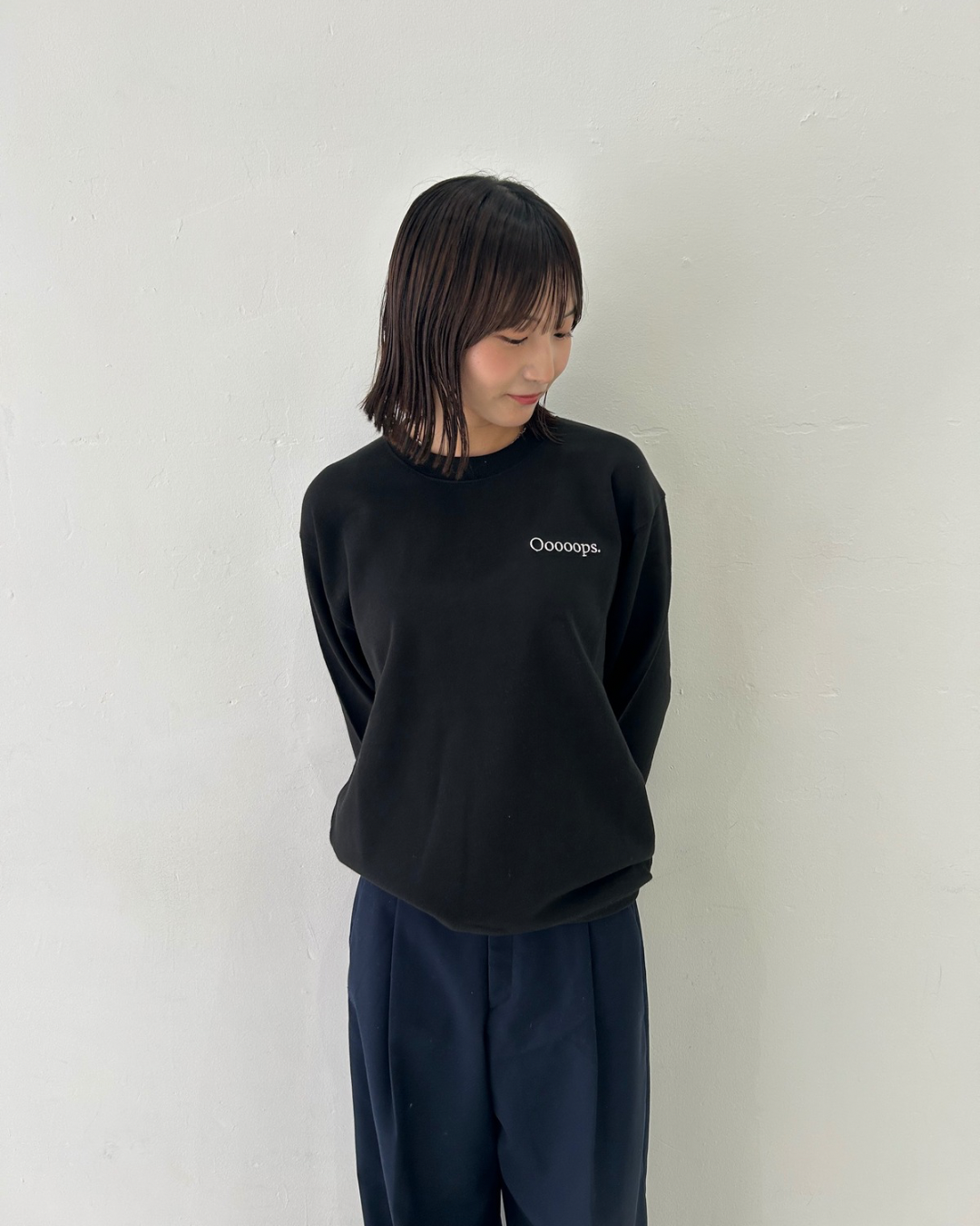 Black)Ooooops logo sweat