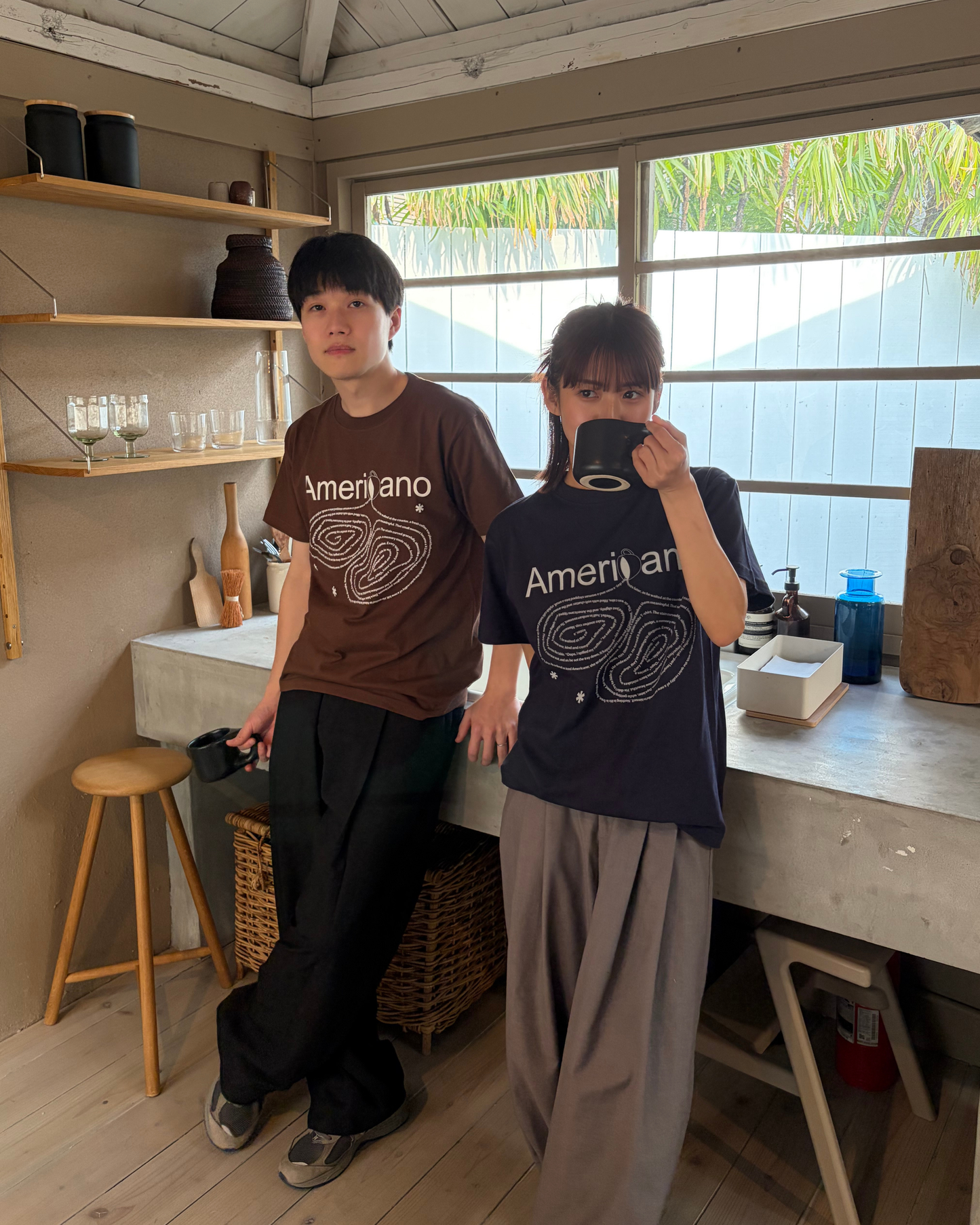 Navy)Americano spilling tee
