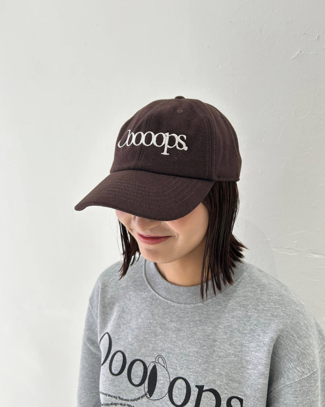 Brown)Ooooops logo cap