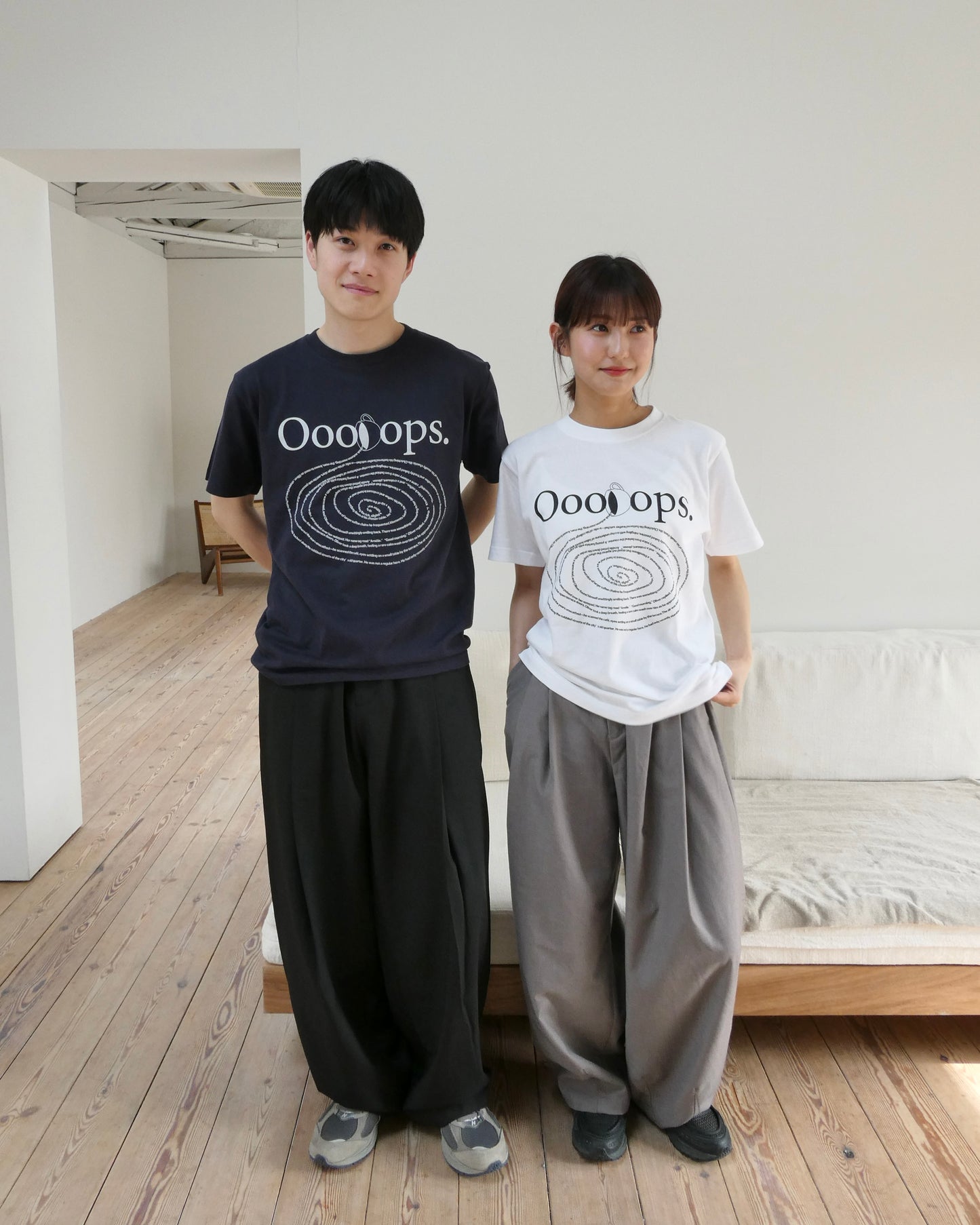 Navy_Gray)Spilling coffee tee