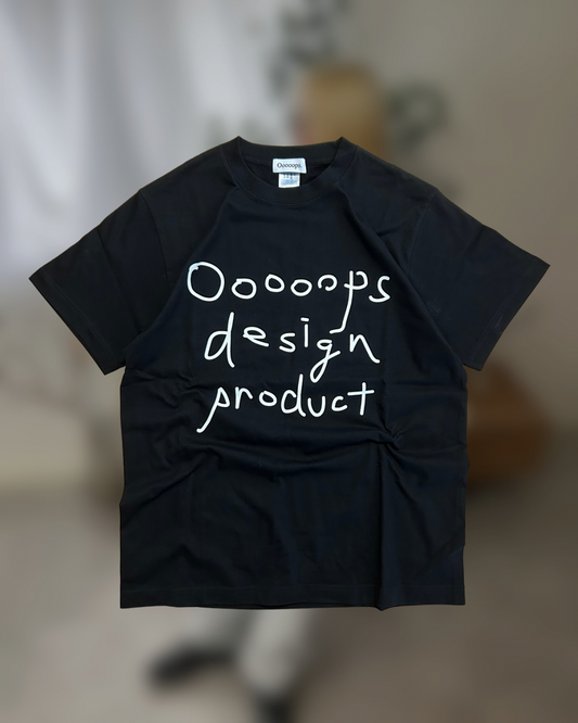 Black)Ooooops handwritten tee